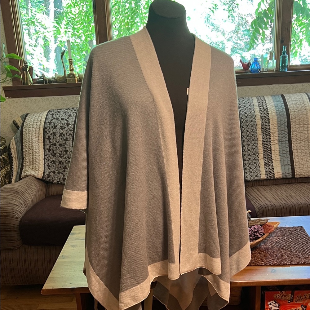 Apt. 9 Cream Tunic with Elegant Drape and Asymmetrical Hem
